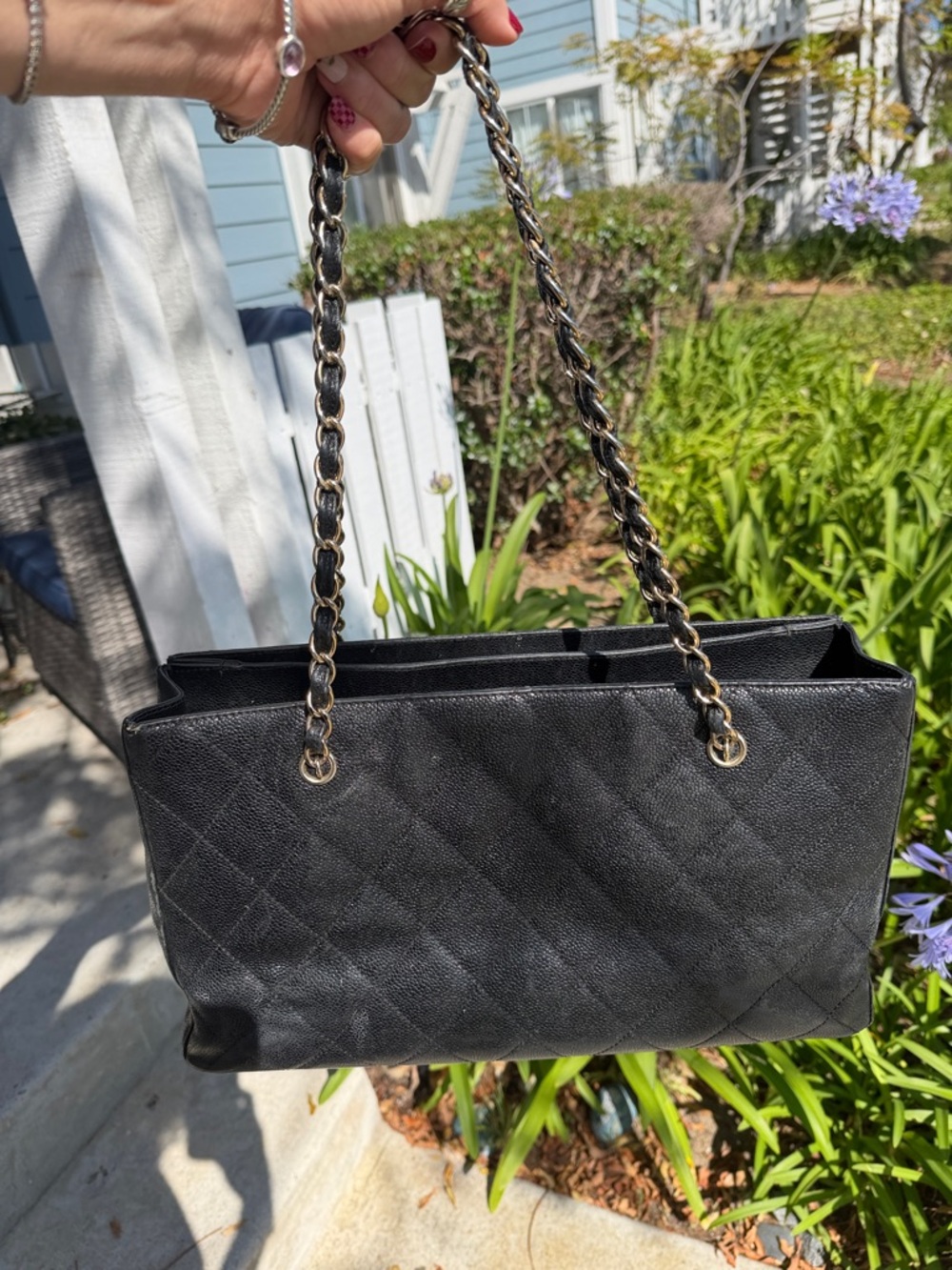 CHANEL Black Quilted Leather Shoulder Tote with Gold Chain - Picture 14 of 17